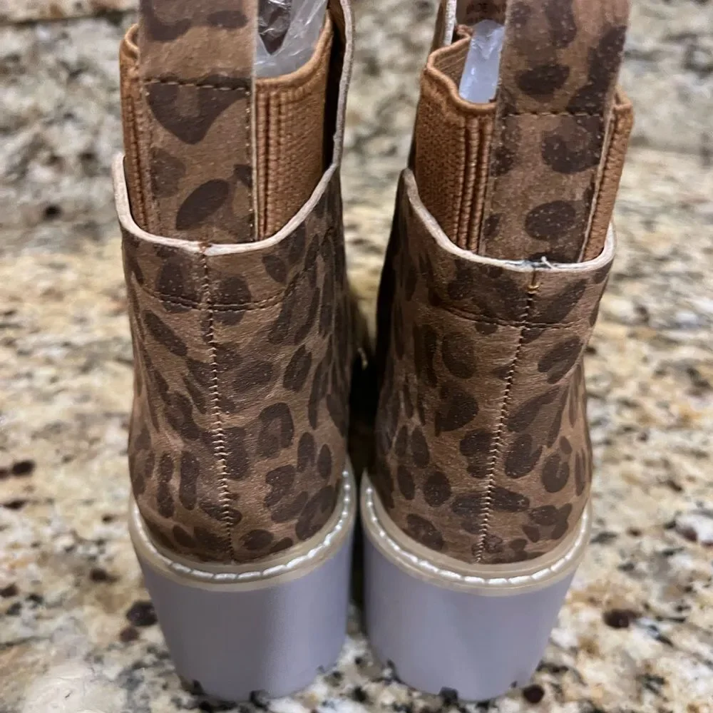 Hey girl by Corey’s leopard  wedge boots size 7